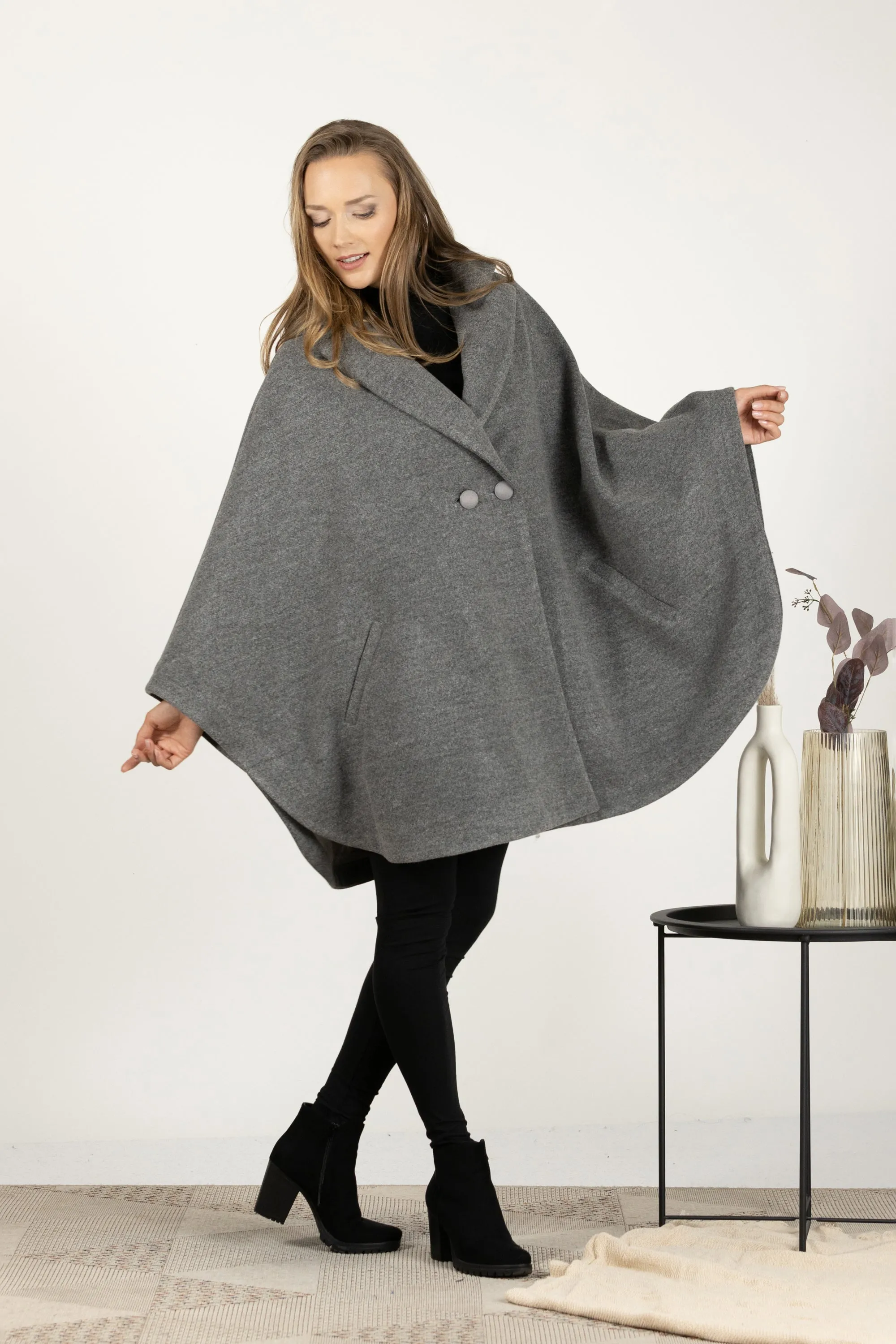 Brown Collared Loose Cape Coat