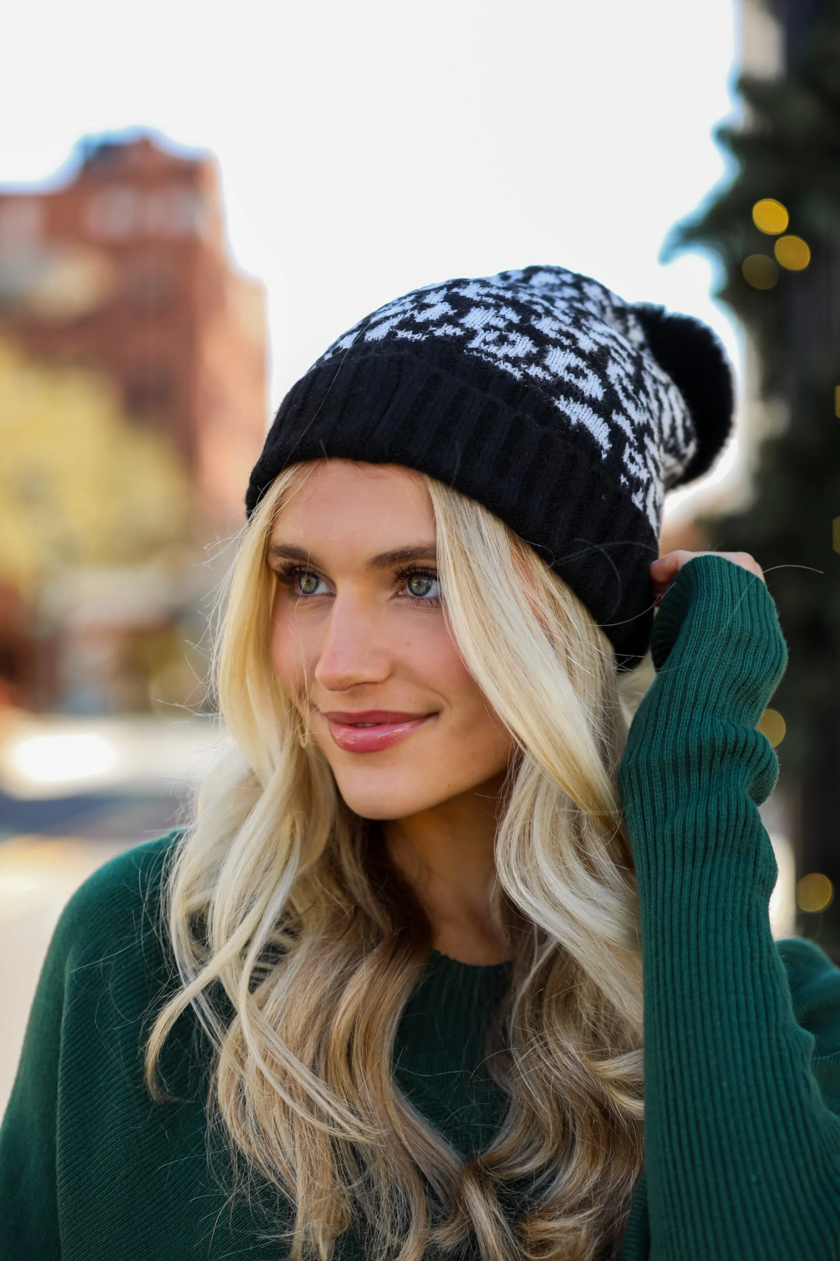 FINAL SALE - Adorably Cozy Leopard Pom Pom Beanie - DOORBUSTER