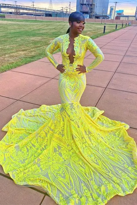 Gorgeous Yellow V-neck Long Sleeve Floor-length Appliques Mermaid Prom Dresses