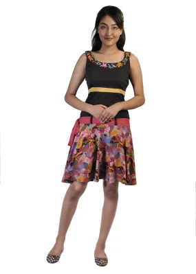 Ladies Sleeveless Dress With Colorful Flower Pattern Print.