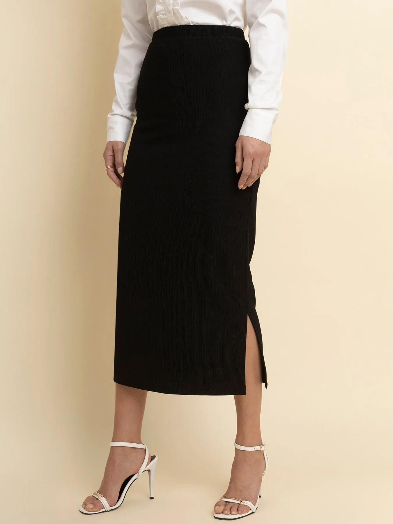 LivIn Midi Skirt - Black