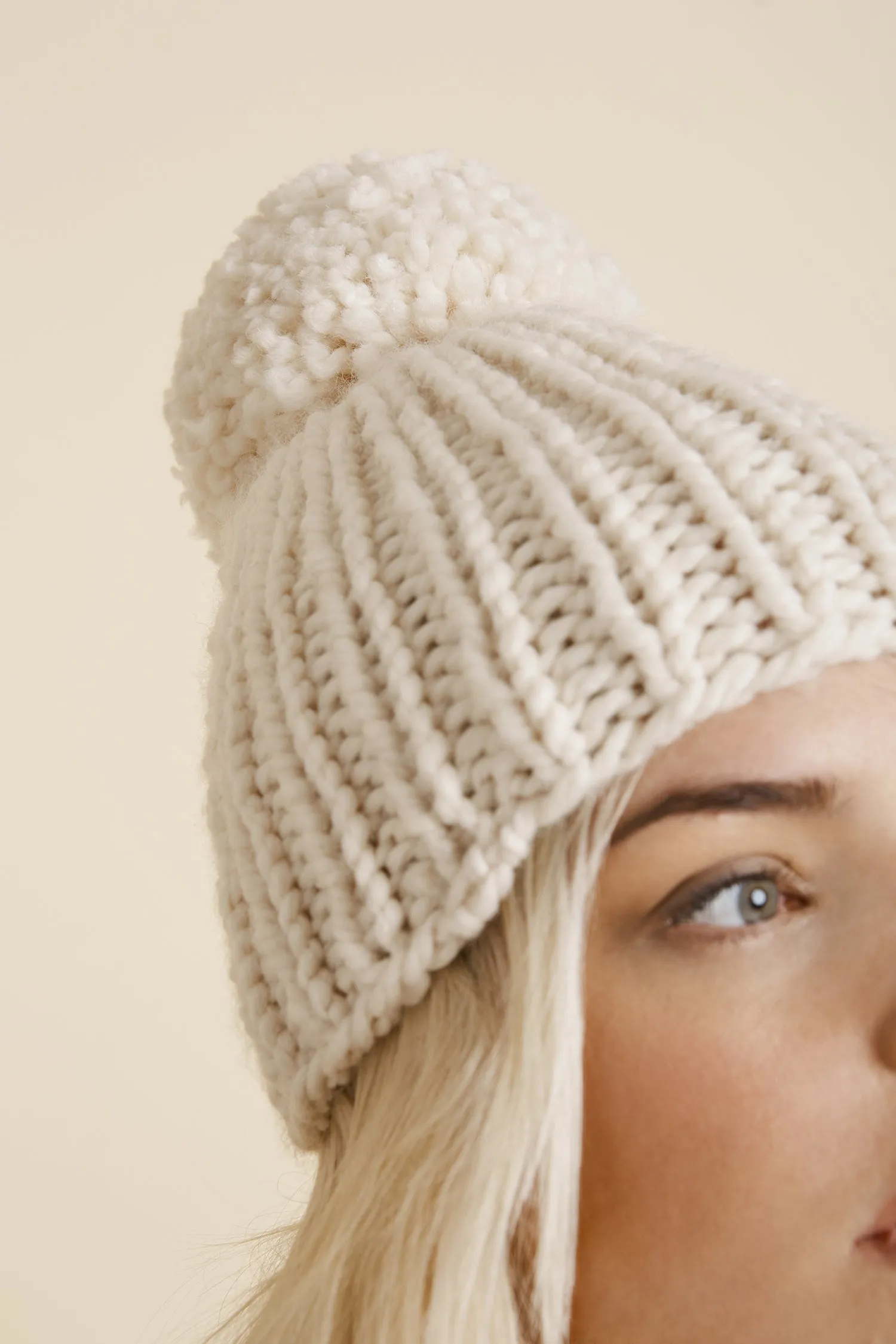 Snowball Hat (Knit)